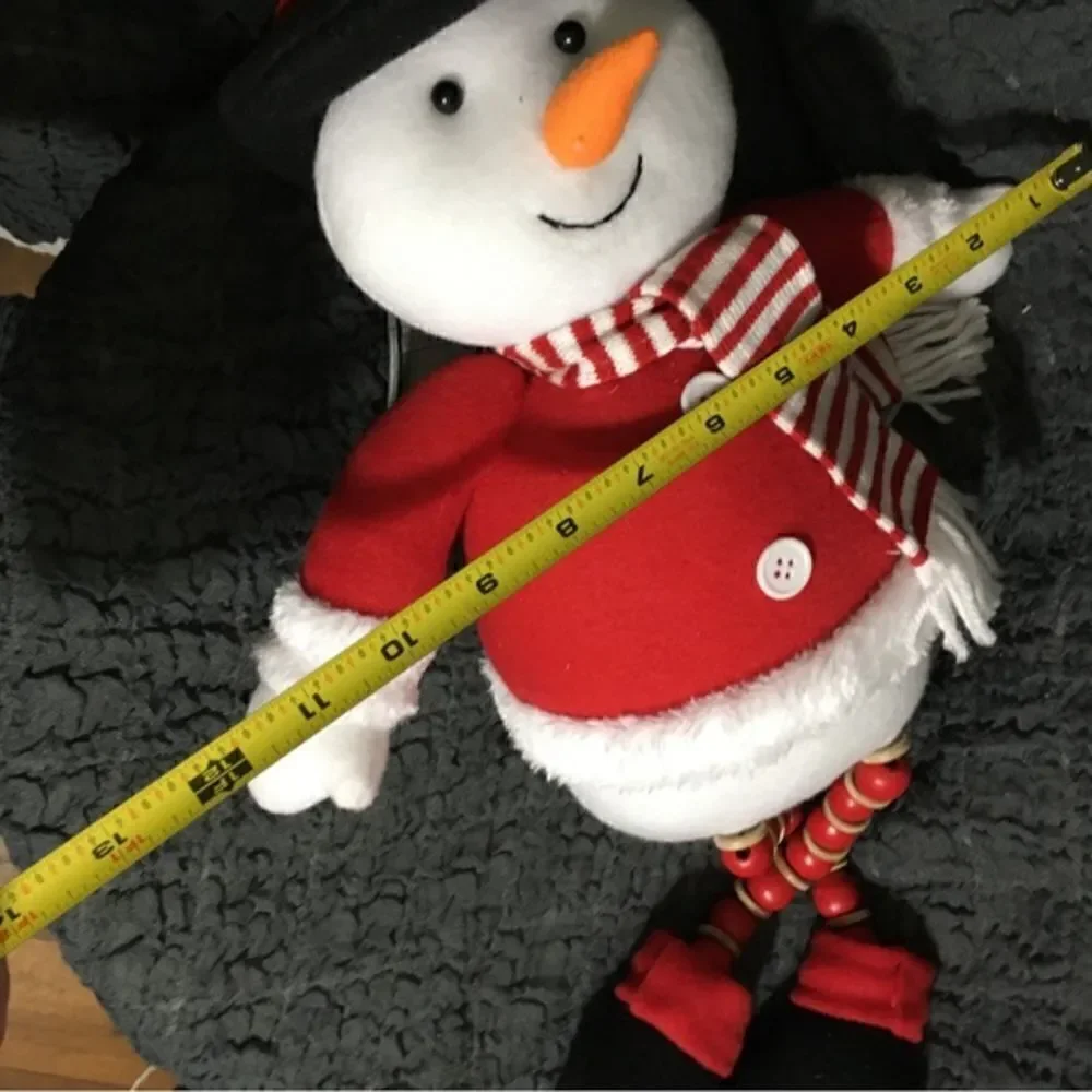 NWT Sitting Stuffed Snowman